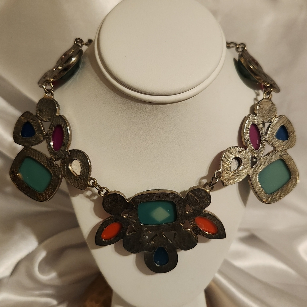 Multicolor Statement Necklace - Picture 4 of 4